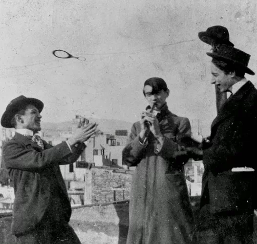 O início do século XX marcou o começo do que ficou conhecido como o Período Azul (1901-1904). Esse fase foi desencadeada pela morte de seu amigo Carlos Casagemas.