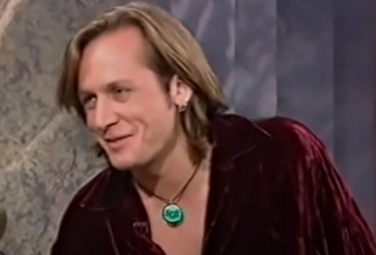 Em 1991, lançou seu álbum de estreia na Austrália, que o ajudou a ganhar visibilidade.