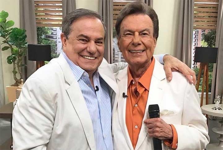 Nascido em 3 de maio de 1938, em Niterói, no Rio de Janeiro, Agnaldo Coniglio Rayol sempre teve o dom musical. Quando criança, chegou a participar de um programa de rádio, intitulado Papel carbono, de Renato Murce na Rádio Nacional, aos cinco anos.