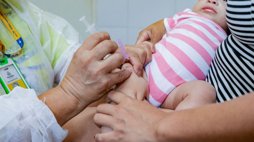  Vacina contra poliomielite: "gotinha" &eacute; substitu&iacute;da por dose injet&aacute;vel, a mudan&ccedil;a foi determinada pelo Minist&eacute;rio da Sa&uacute;de (Foto: Samuel Setubal/ O Povo)