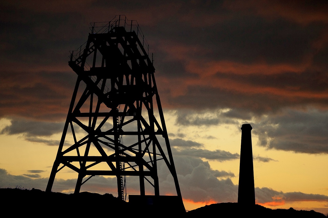 O Canadá, com cerca de 5,2 milhões de barris diários, e o Irã, com aproximadamente 3,7 milhões completam o Top-5.