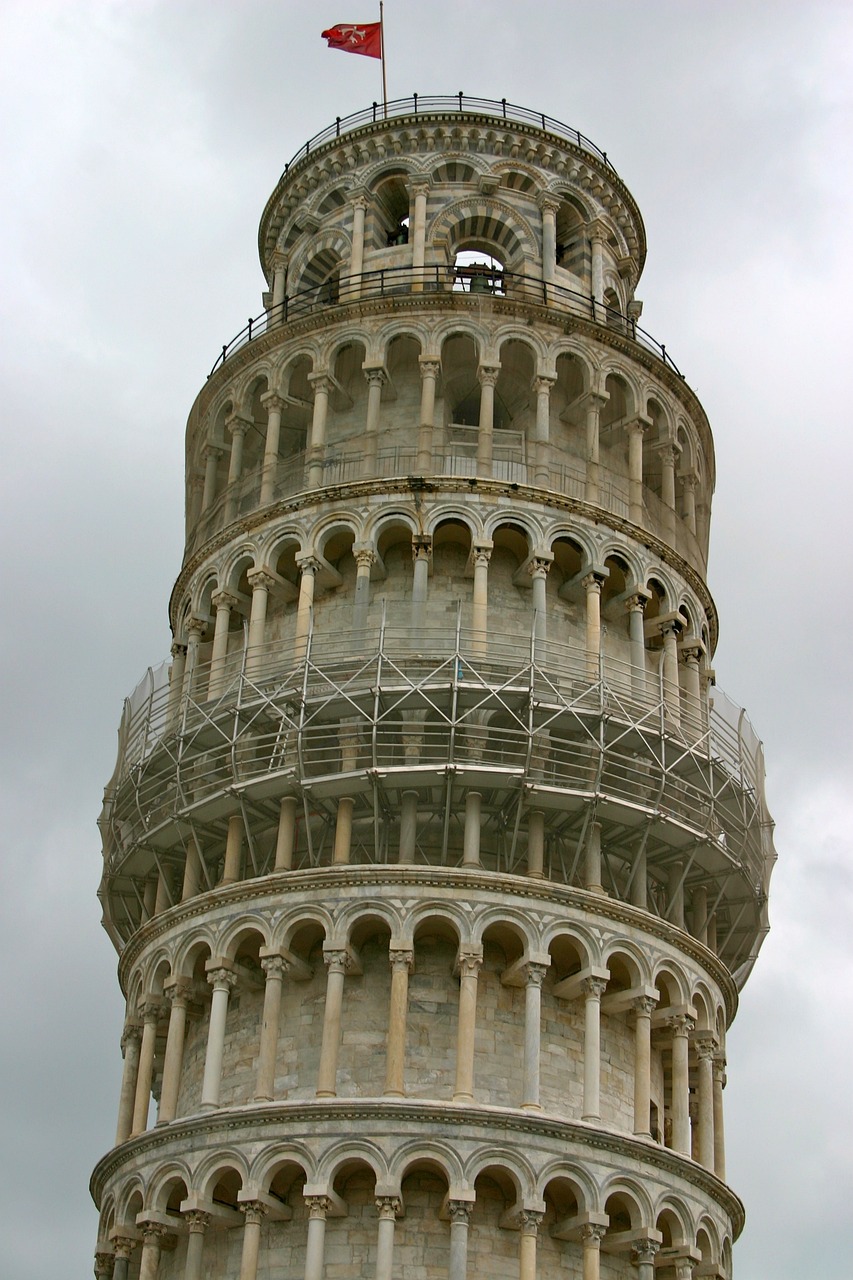 A construção foi declarada Patrimônio Mundial pela Unesco, em 1987. A Torre de Pisa é considerada um dos importantes símbolos da Itália, e ainda, um dos maiores pontos turísticos da Europa.