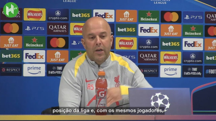 “Xabi Alonso tem algo especial”, diz Slot antes de duelo na Champions