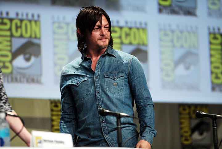 Eu acho que talvez mais seis ou sete anos. A série derivada me deu a oportunidade de levar o personagem em uma direção totalmente diferente da de The Walking Dead, disse o ator.