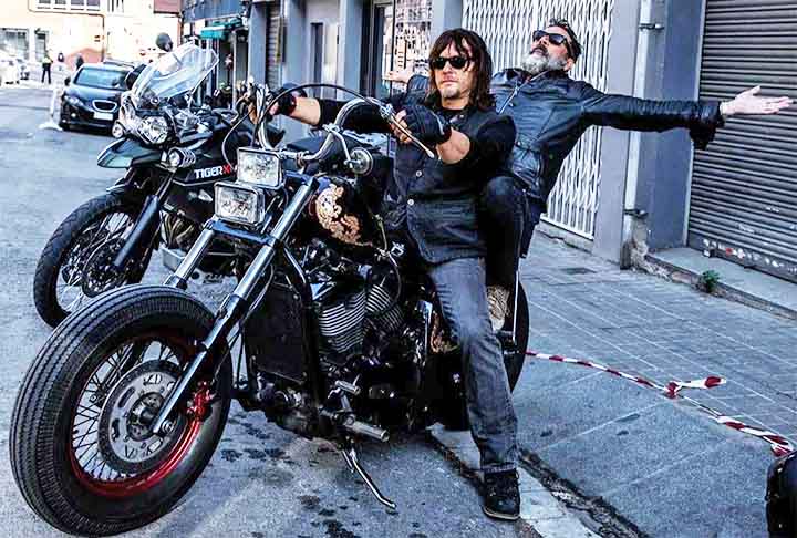 Em The Walking Dead: Daryl Dixon, Daryl desembarca na França, sem saber como chegou lá e por quê. Lá, ele encontra um país devastado, mas resiliente, e busca por uma forma de voltar para casa. No entanto, enquanto segue a sua jornada, ele forma conexões que, rapidamente, complicam o seu plano.