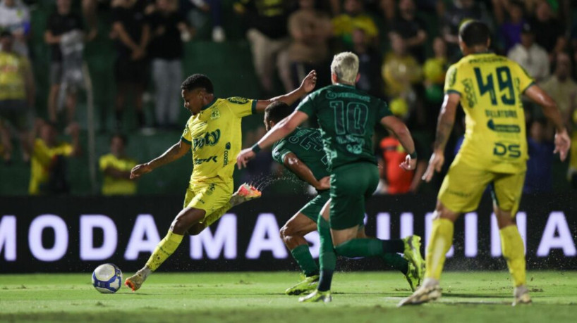 Mirassol venceu Coritiba por 4 a 1 pela Série B 2024 