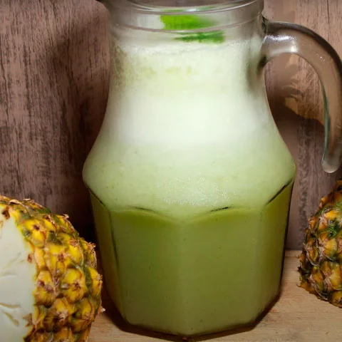 A hortelã com o abacaxi fazem um suco rico em propriedades imunizantes, e já bem cotado em restaurantes e lanchonetes. 