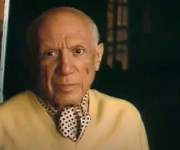 Pablo Picasso faleceu em 8 de abril de 1973, em Mougins, França, mas seu legado continua a influenciar artistas e movimentos até hoje.