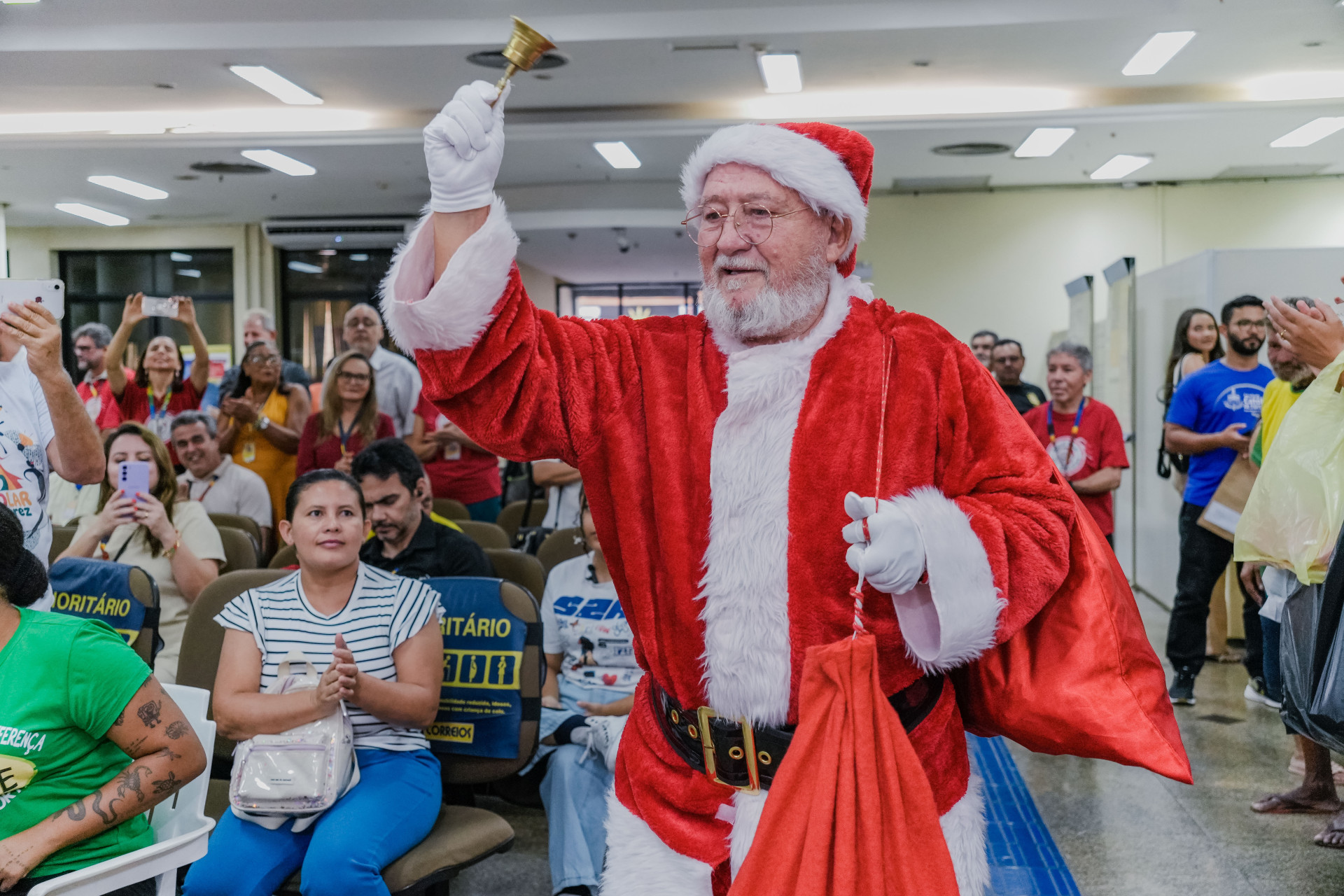 FORTALEZA-CE, BRASIL, 06-11-2024: Lançamento da campanha Papai Noel dos Correios. (Foto: Fernanda Barros/ O Povo)