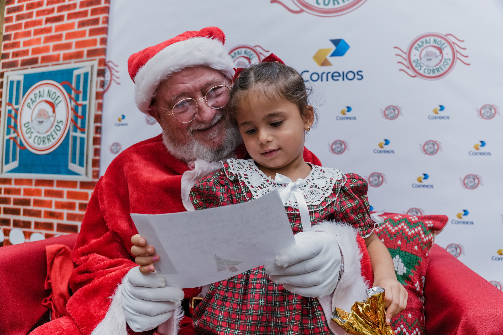 FORTALEZA-CE, BRASIL, 06-11-2024: Lançamento da campanha Papai Noel dos Correios. (Foto: Fernanda Barros/ O Povo)