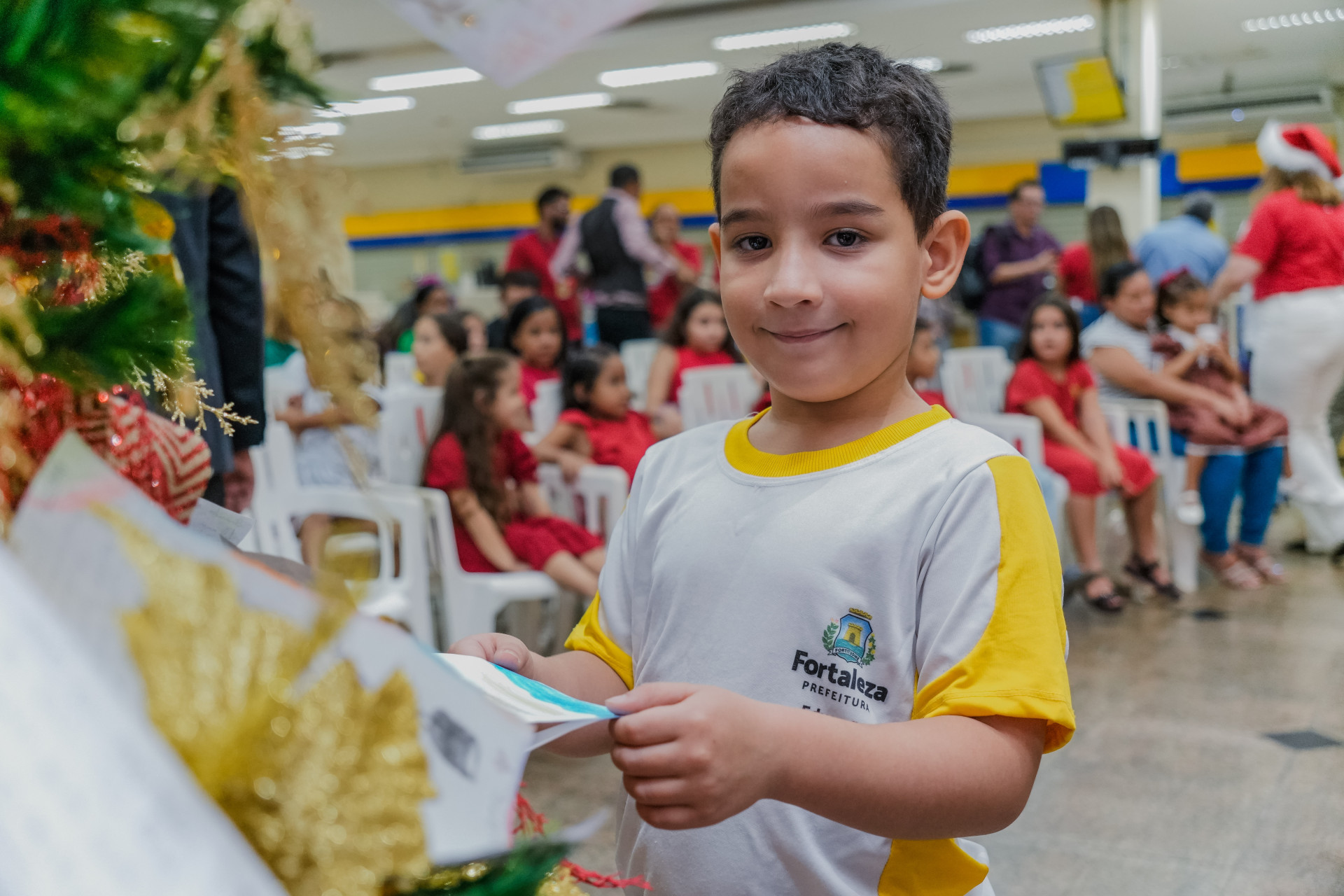FORTALEZA-CE, BRASIL, 06-11-2024: Lançamento da campanha Papai Noel dos Correios. Na foto, Aquiles, que participou da campanha. (Foto: Fernanda Barros/ O Povo)