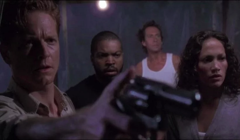 O filme teve grande sucesso comercial (custou US$ 45 milhões e faturou mais de US$ 136 milhões), o que gerou várias sequências. A retratação da sucuri exagera em muitos aspectos, principalmente no tamanho e no comportamento agressivo da serpente.