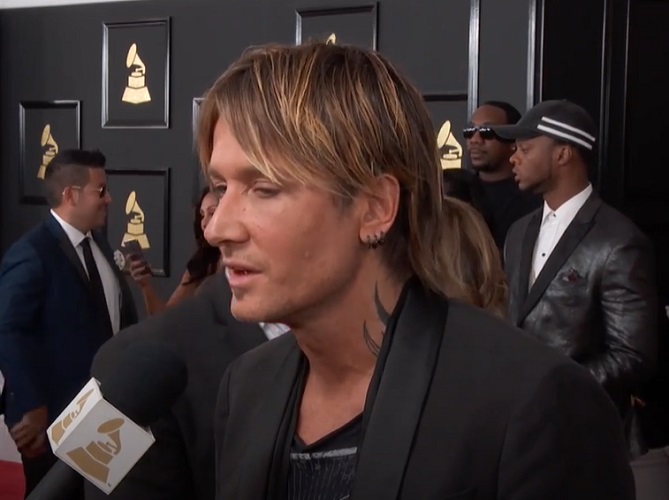 Ao todo foram 19 nominações. Você está sempre em um estado de espírito diferente quando faz cada disco, então espero que sejam todos diferentes. Você apenas pega coisas que gostaria de não ter feito no primeiro, disse em uma das premiações.