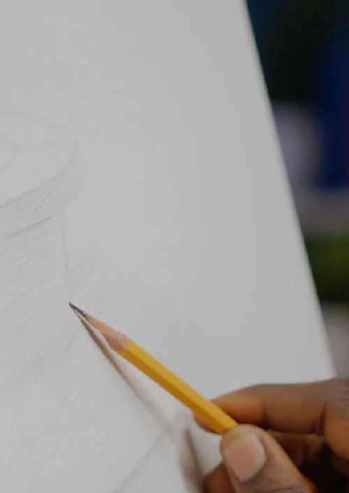 Durante esse período, suas obras refletiam um estilo acadêmico, com ênfase na técnica e na representação realista.