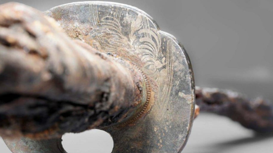 Após análise minuciosa da espada , eles concluíram que trata-se de uma wakisahi - modelo que foi reservado para samurais, que desfrutavam de status na sociedade japonesa séculos atrás. 