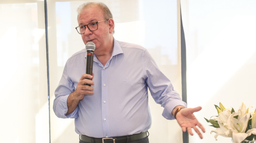 Ricardo Cavalcante diz que Selic alta impõe um custo inaceitável para a produção industrial 