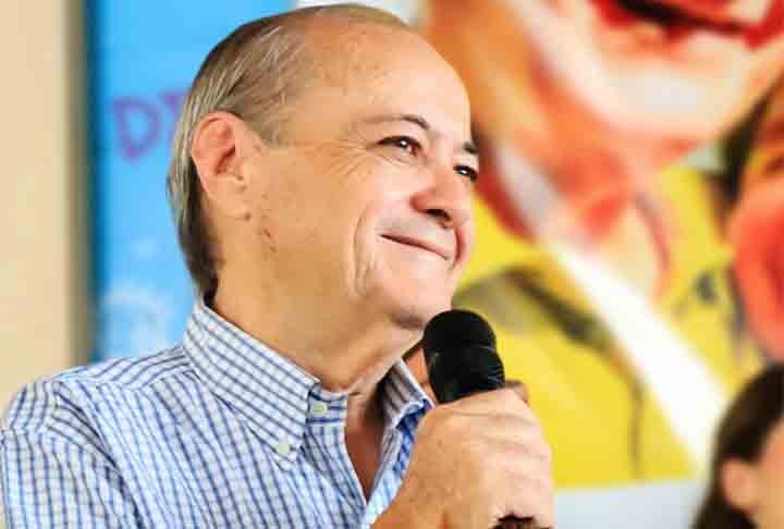 Teresina (Piauí): Sílvio Mendes (União) foi eleito, no primeiro turno, com 239.848 votos (52,19%.). O político, de 75 anos, terá como vice Jeová Alencar, do Republicanos.