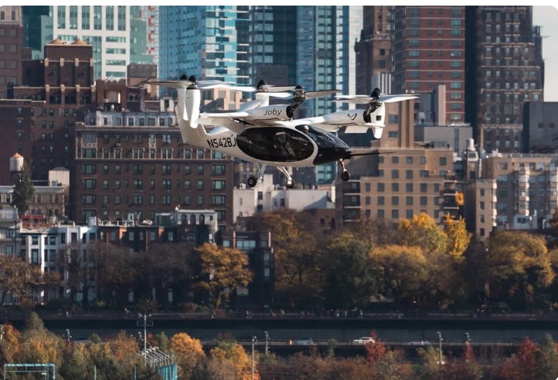 A sessão de testes foi promovida pela Joby Aviation nos ares de Nova York com um modelo fabricado pela empresa.