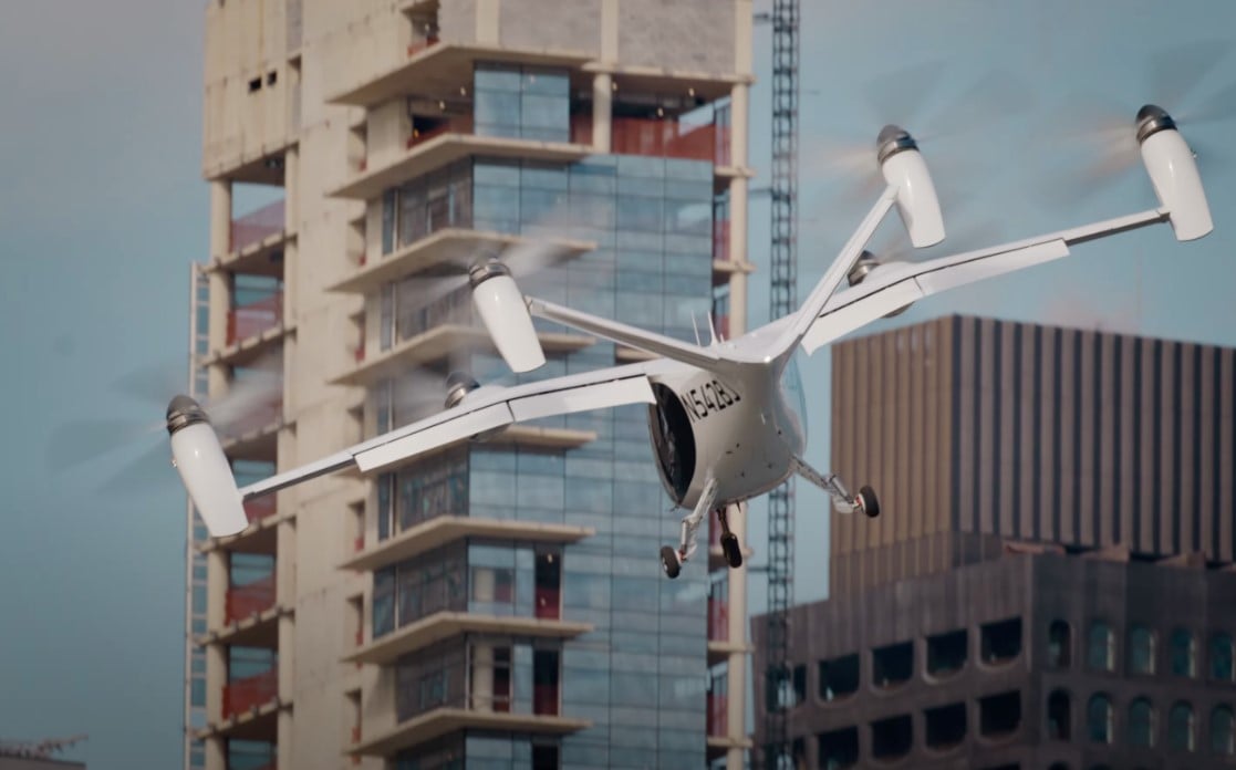 Os voos experimentais de Nova York, em novembro de 2023, partiram de um heliponto no centro de Manhattan e chamaram atenção de quem passava.