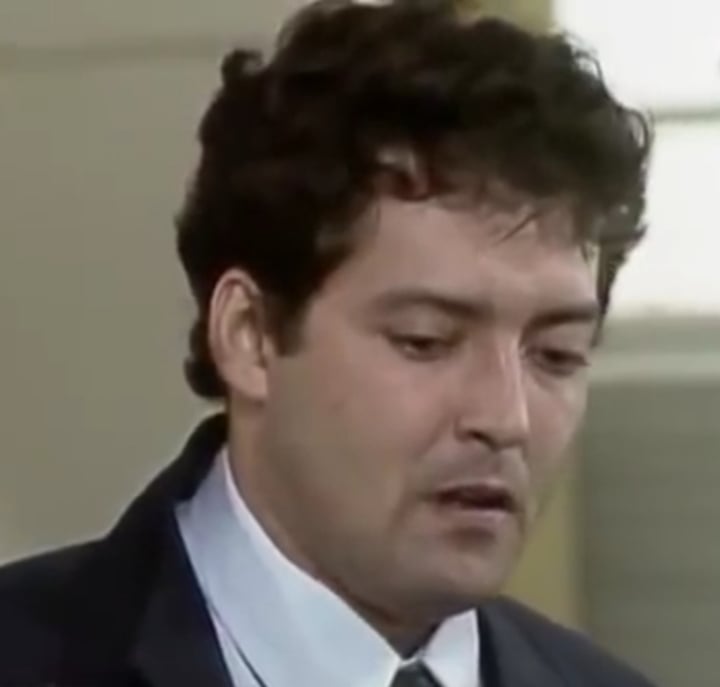 O último filme em que Irving São Paulo atuou foi “O Veneno da Madrugada” (2006), e Ruy Guerra. Ele trabalhou em diversas novelas da Globo, como “Bebê a Bordo” (1988), A Viagem (1994) e “Torre de Babel” (1998). 
