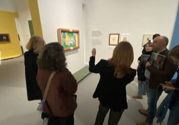 Um pouco mais tarde, entre 1924 e 1928, as criações de Tarsila ganharam cores mais vibrantes e forte temática nacional. Foi a chamada fase Pau-Brasil, do movimento de mesmo nome criado por ela e o então marido Oswaldo de Andrade. 
