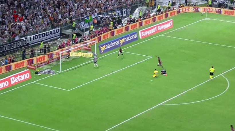 Golaço! Plata faz o gol da vitória e sela o título da Copa do Brasil para o Flamengo