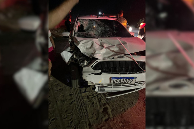 Fam&iacute;lia estava a caminho da igreja quando foi atingida por carro desgovernado. Motorista apresentava sinais de embriaguez, segundo testemunhas