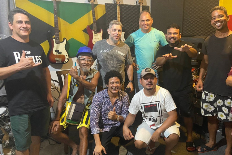  Atual formação da banda Rebel Lion 