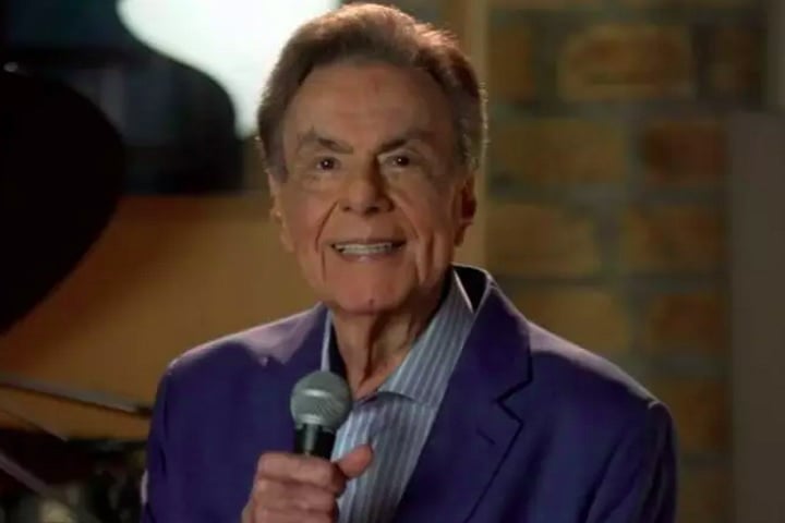 Rayol estava em seu apartamento em Santana, na Zona Norte de São Paulo, quando caiu no banheiro e bateu a cabeça. 