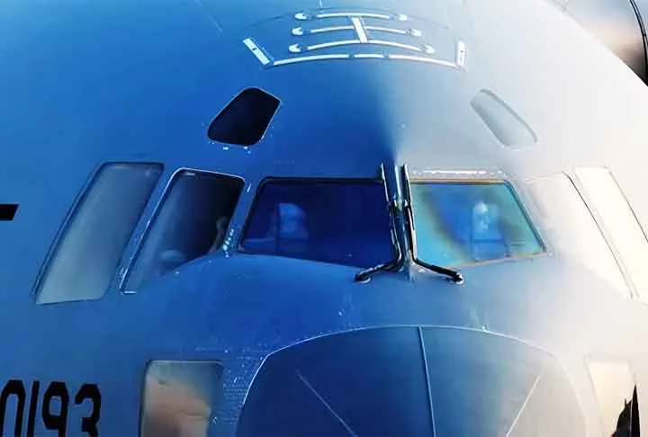 As primeiras aeronaves da Força Aérea dos Estados Unidos a pousarem em Manaus foram cargueiros militares, modelo Boeing C-17 GlobeMaster III.