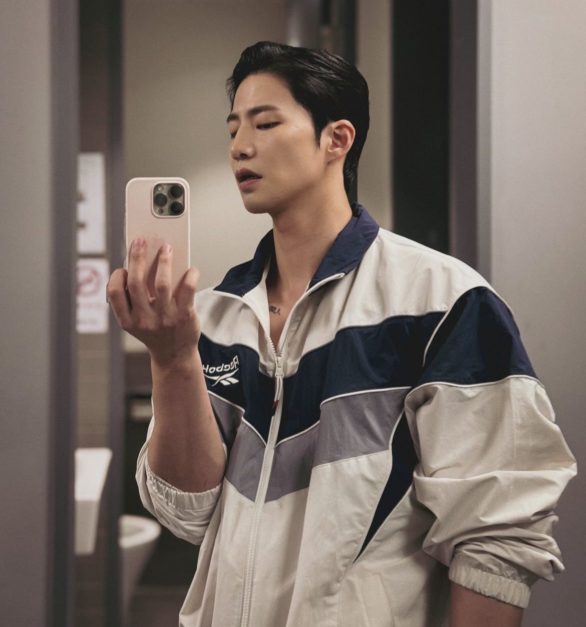 Segundo o portal de notícias Yonhap News, um amigo encontrou o corpo do ator por volta das 12h30.