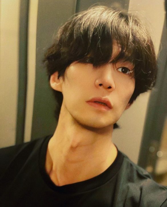 Também em 2009, Song Jae-rim optou por seguir a profissão de ator, fazendo sua estreia no filme Atrizes.