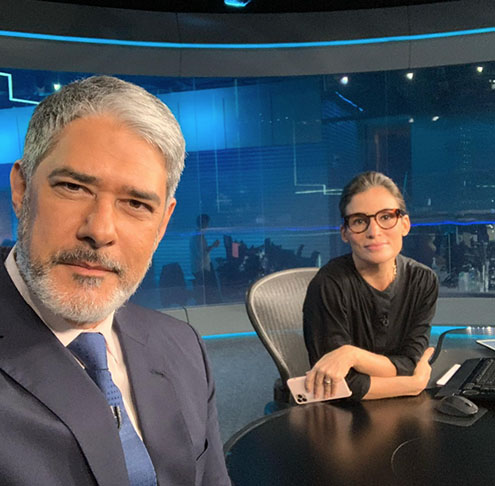 Com uma carreira de mais de três décadas, Bonner construiu uma sólida reputação no telejornalismo, sempre primando por um estilo claro e objetivo na transmissão das notícias.