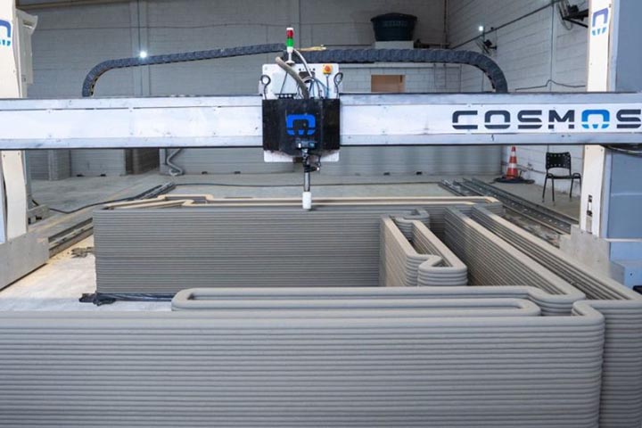 Daniel Katz, presidente do Grupo Katz, declarou que a primeira casa 3D vendida no Brasil será construída na região da Costa do Descobrimento, na Bahia. 
