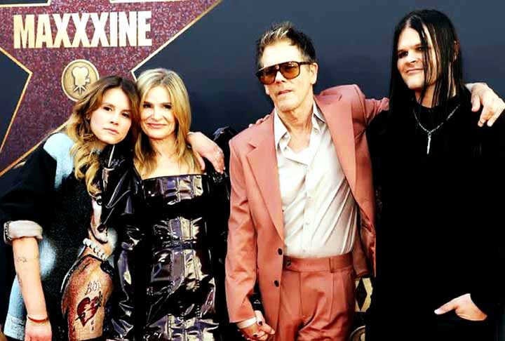 Sosie Bacon, nascida em Los Angeles, no dia 15 de março de 1992, é uma atriz norte-americana, Seu primeiro papel foi interpretar Emily, de 10 anos, no filme A Educação de Paul (2005), dirigido por seu pai, Kevin Bacon, e estrelado por sua mãe, Kyra Sedgwick. Então, seguiu a carreira e os passos dos pais. 