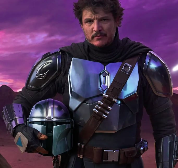 Em 2019, Pascal foi escalado para o papel principal de Din Djarin, o protagonista de The Mandalorian (2019-), série de sucesso do universo Star Wars.