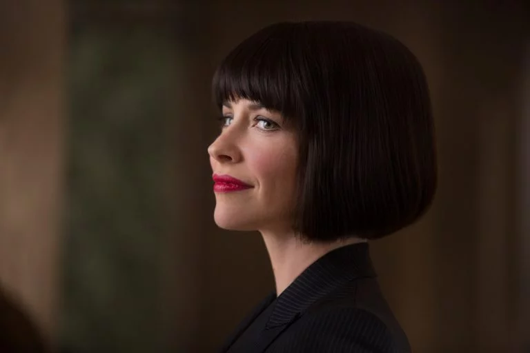 Antes de seguir carreira como atriz, Evangeline Lilly trabalhou como aeromoça e já declarou ter soltado pum na cara de passageiro. Mais uma atitude que rendeu críticas. 
