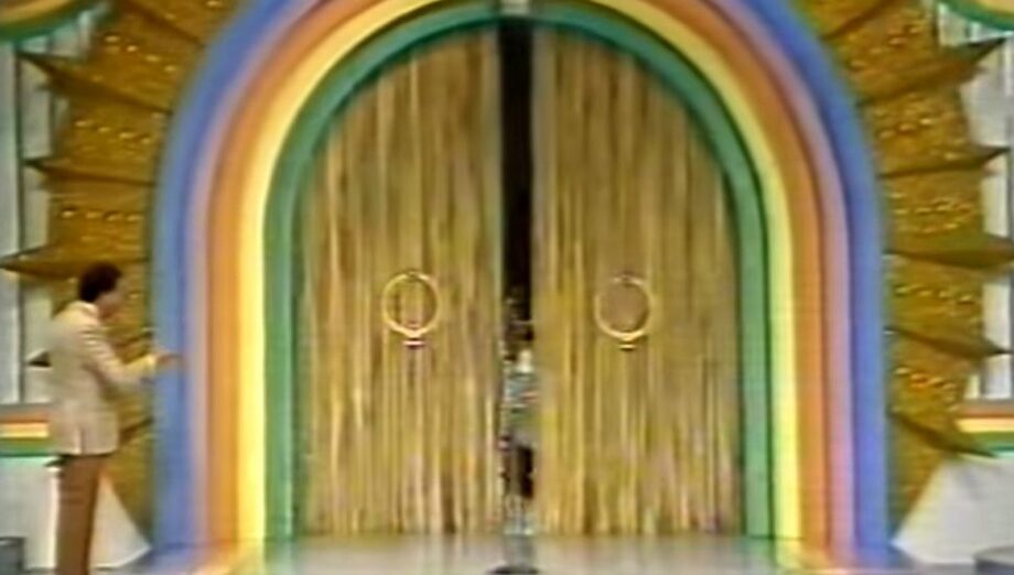 Uma das novidades recentes do “Programa Silvio Santos” foi a retomada do clássico “Porta da Esperança”, no dia 11 de outubro. O quadro estava fora do ar há 27 anos. 

