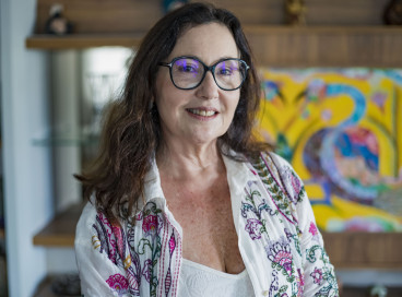 Claudia Leitão, pesquisadora e consultora em políticas públicas, é a quarta entrevistada do projeto Grandes Nomes, Grandes Entrevistas 2024. 