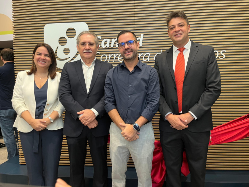 Diretoria da Camed (da esquerda para à direita): Emanuella Faheina (diretora de promoção e assistência à saúde); Mário Hermógenes (diretor administrativo e financeiro); Phillipe Brandão (diretor de negócios da Camed Corretora) e Agenor Trindade (diretor presidente)