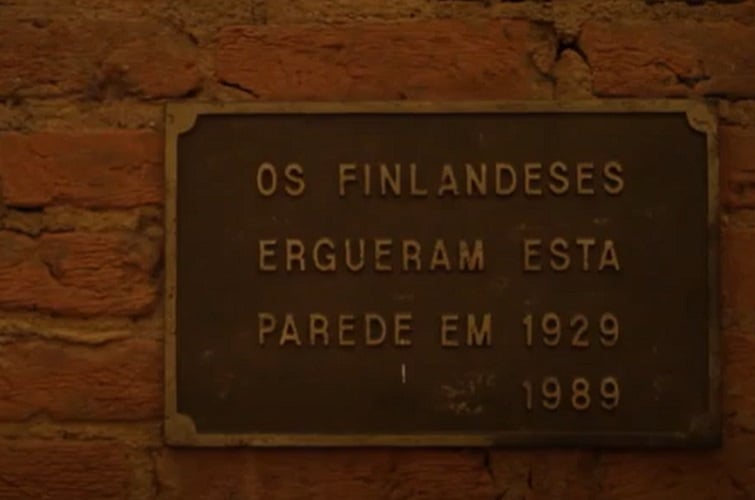 A história de Penedo começou quando um grupo de imigrantes finlandeses se estabeleceu na região da Fazenda Penedo, transformando a cidade na única colônia finlandesa do Brasil. 