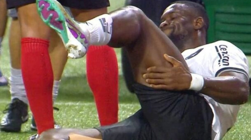 Zagueiro tem lesão na coxa e será avaliado nas próximas 48h para saber se é possível atuar contra o Atlético Mineiro