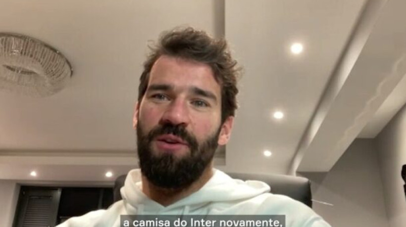 Goleiro do Liverpool analisa o atual momento do escrete Canarinho sob o comando do técnico Dorival Júnior