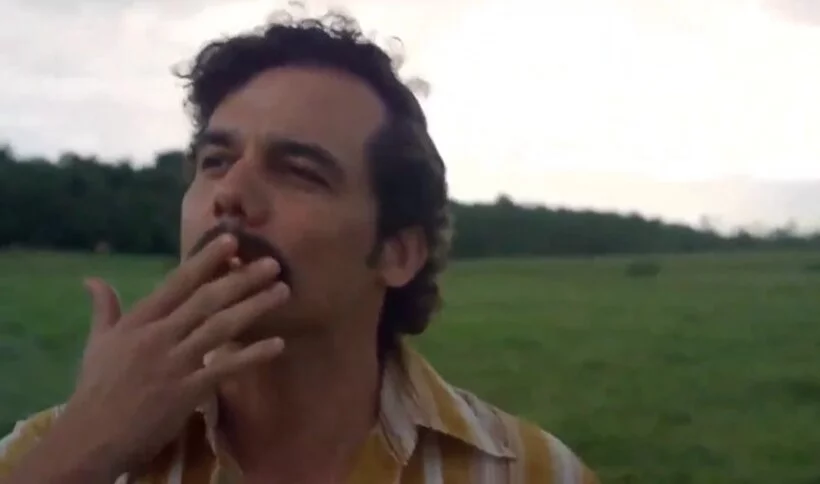 A postagem foi alvo de comentários sarcásticos de brasileiros pelo fato de Wagner Moura, ator que aparece no vídeo, ser um crítico de Trump. “Esse ator é brasileiro e te odeia profundamente, Elon”, escreveu um internauta.
