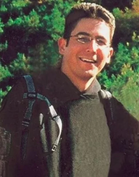 O homem de 46 anos enfrentava acusações de terrorismo relacionadas a eventos ocorridos em São Francisco, na Califórnia.