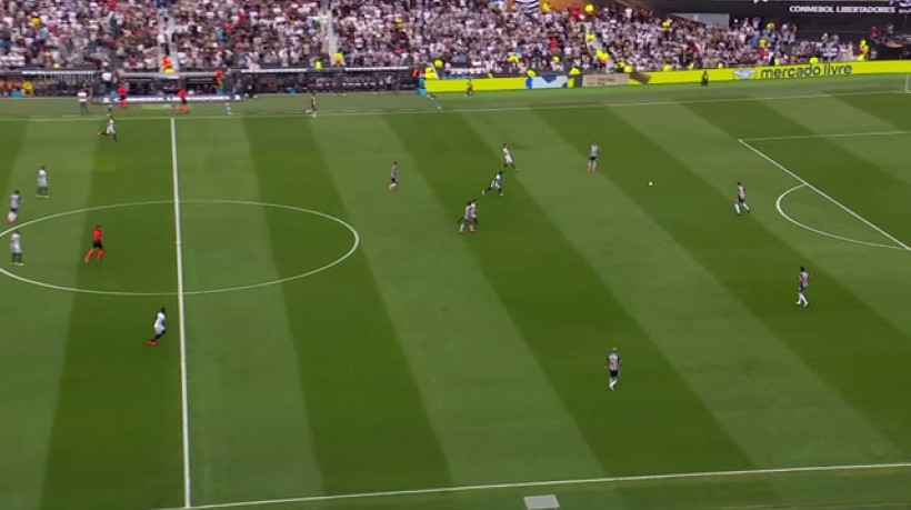 Veja momento da expulsão de Gregore aos 40 segundos da final da CONMEBOL Libertadores