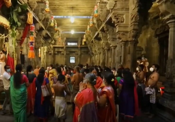 Esse dia é considerado o mais auspicioso, pois é acreditado que, nessa noite, a energia espiritual no hemisfério norte atinge seu auge, favorecendo a ascensão espiritual.