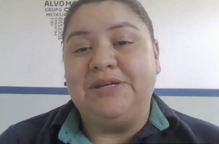 Me disseram que a caminhonete passou devagar na sequência porque viu o cabo no chão, e tentou alertar o caminhoneiro, disse Keli.