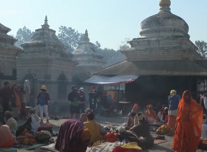 A palavra Shivaratri vem da junção de Shiv, que se refere ao Senhor Shiva, e Ratri, que significa noite, ou seja, a noite de Shiva. Esse festival acontece na 13ª noite e 14º dia do mês lunar, antes da lua nova.