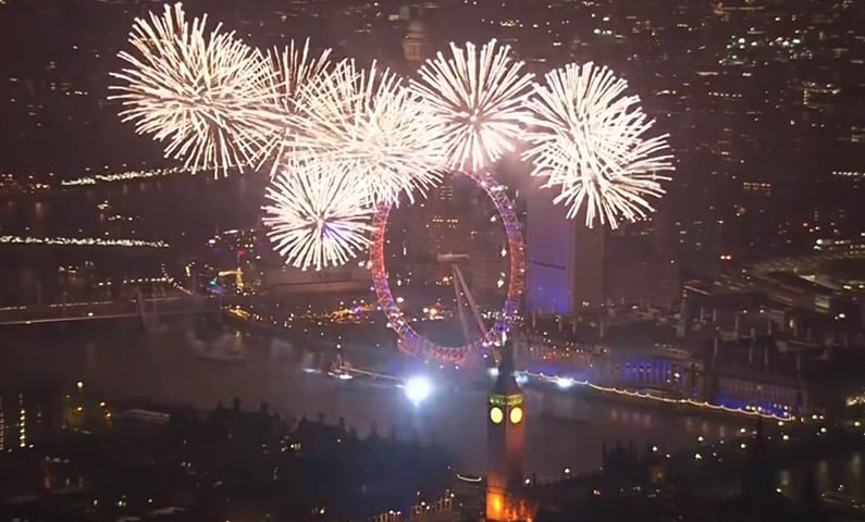 Com certeza esses astros têm motivos para festejar em dobro essa data tão especial que se aproxima. Uma celebração única, que pode ser compartilhada com milhões de pessoas, que comemoram a virada de ano.